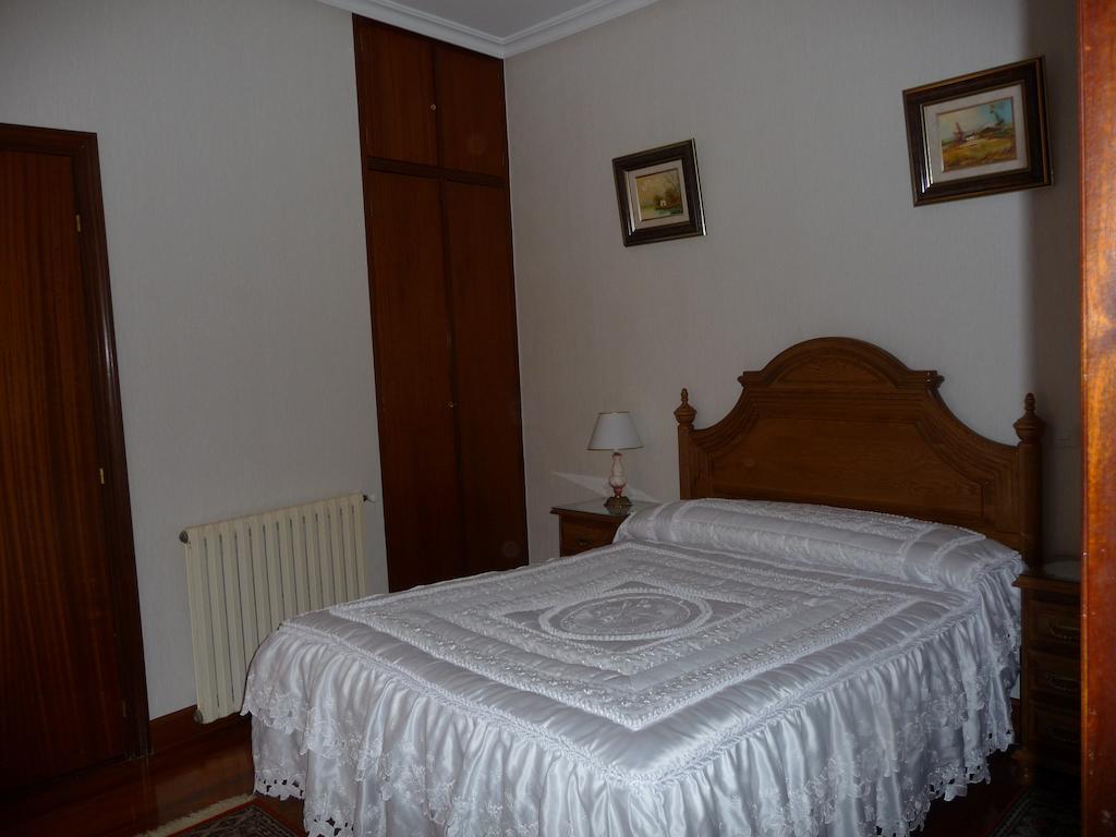 Pension Lorea Hotel San Sebastian Room photo